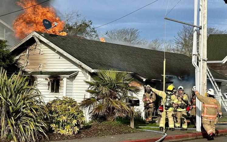 Firefighters respond to structure fire in Seaside